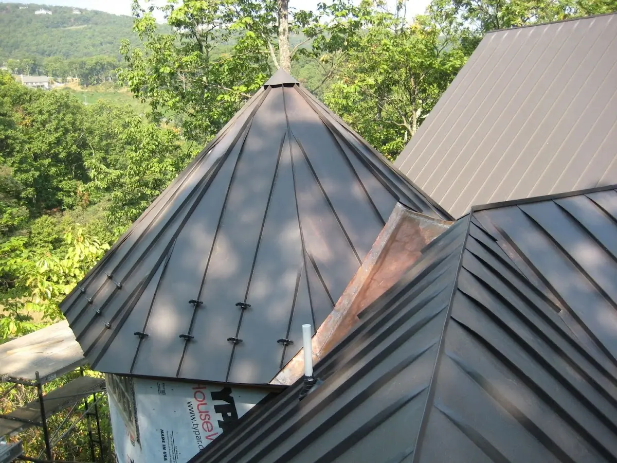Professional Shingle Replacement & Repair by Craftsman Roofing in Upper Land Park